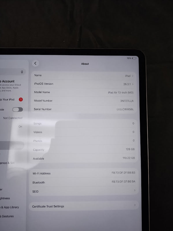 Apple iPad Air (M3) 13 inch Wi-Fi 128GB - Space Gray -PRE-OWNED SEE DETAILS
