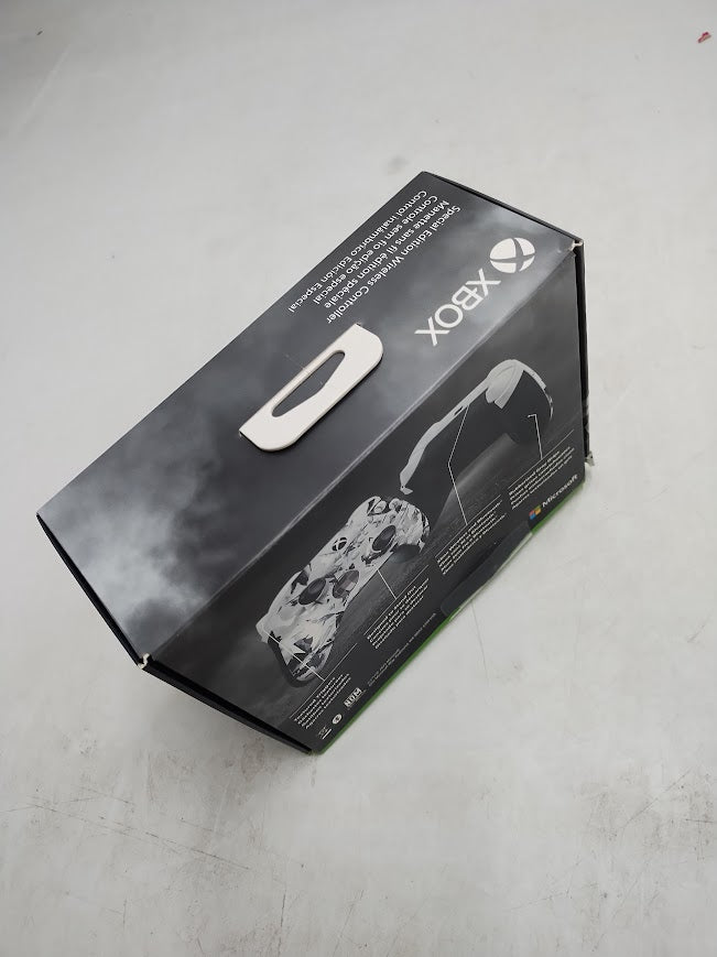 Xbox Wireless Controller - Storm Breaker Special Edition - for Xbox SEE DETAILS