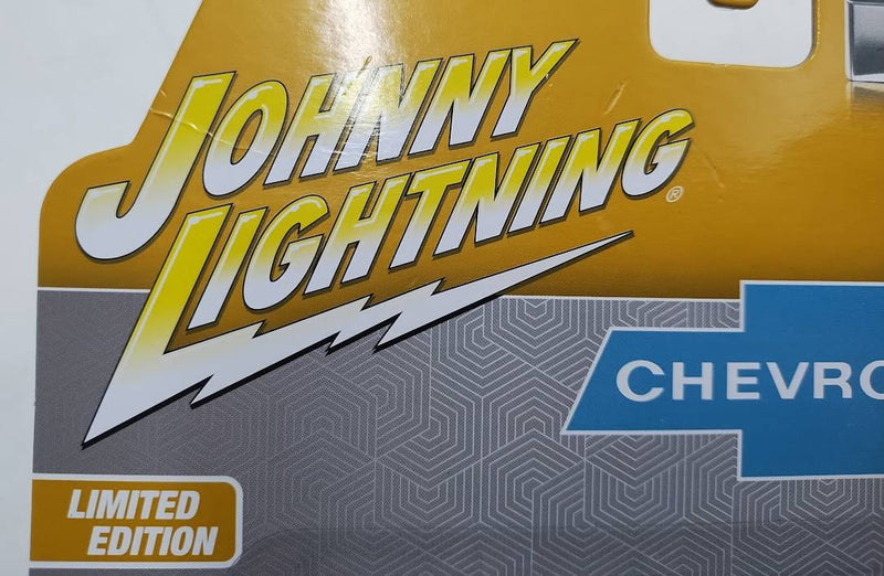 Johnny Lightning 2002 Chevy Camaro SS 35th Anniversary Silver