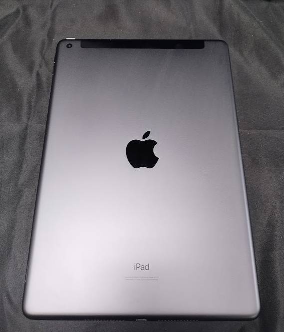 Apple Ipad (7th Gen) 32 GB - Space Gray **OPEN BOX**