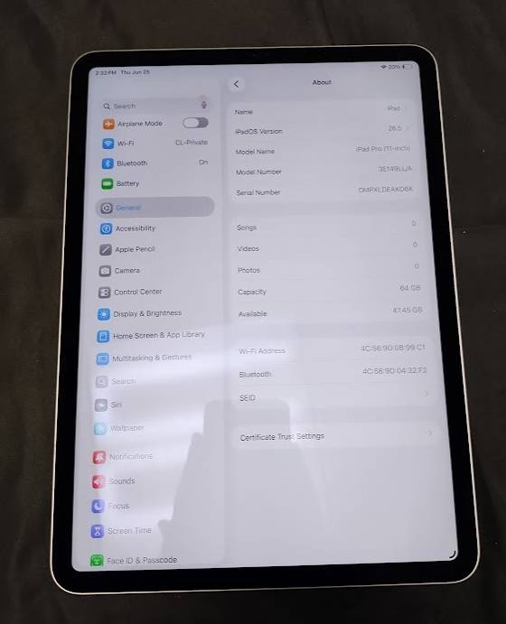 Apple Ipad Pro (11-Inch, Wi-Fi, 64GB) - Silver **PRE OWNED**