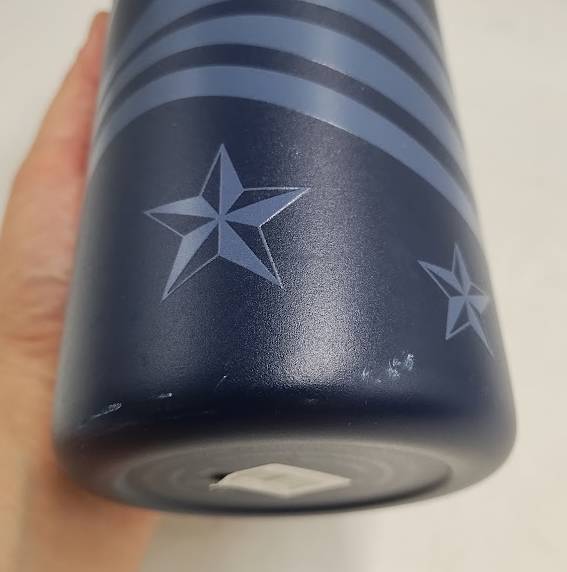 Owala 32 floz Stainless Steel FreeSip Water Bottle All American READ DESCRIPTION