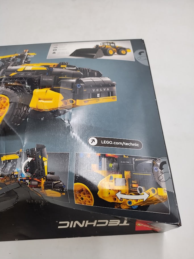 LEGO Technic Volvo L120 Electric Wheel Loader 42209 SEE DETAILS