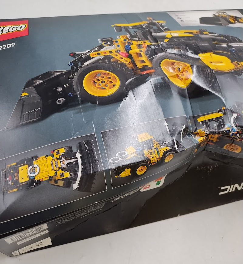 LEGO Technic Volvo L120 Electric Wheel Loader 42209 SEE DETAILS