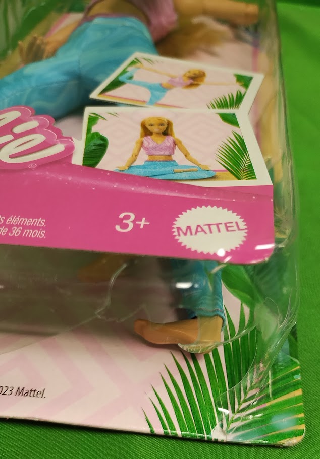 Barbie Made to Move Blonde Fashion Doll Removable Sports Top & Pants SEE DETAILS