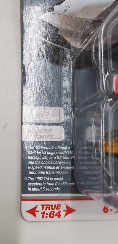 Auto World Deluxe 1997 Firebird&1992 Firebird Formula Toy 1:64 SEE DETAILS