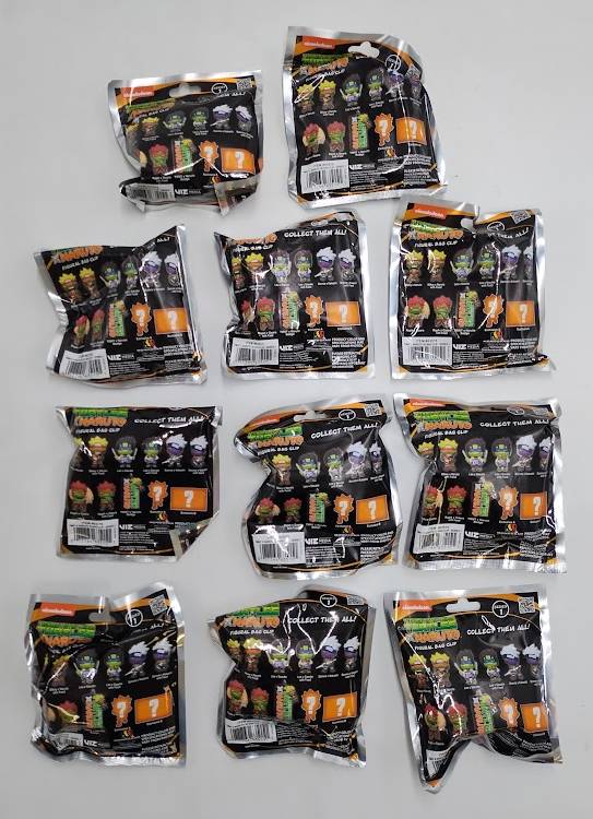 LOT OF 11!!! Monogram International Bag Clip EC 7 TMNT x Naruto Figure