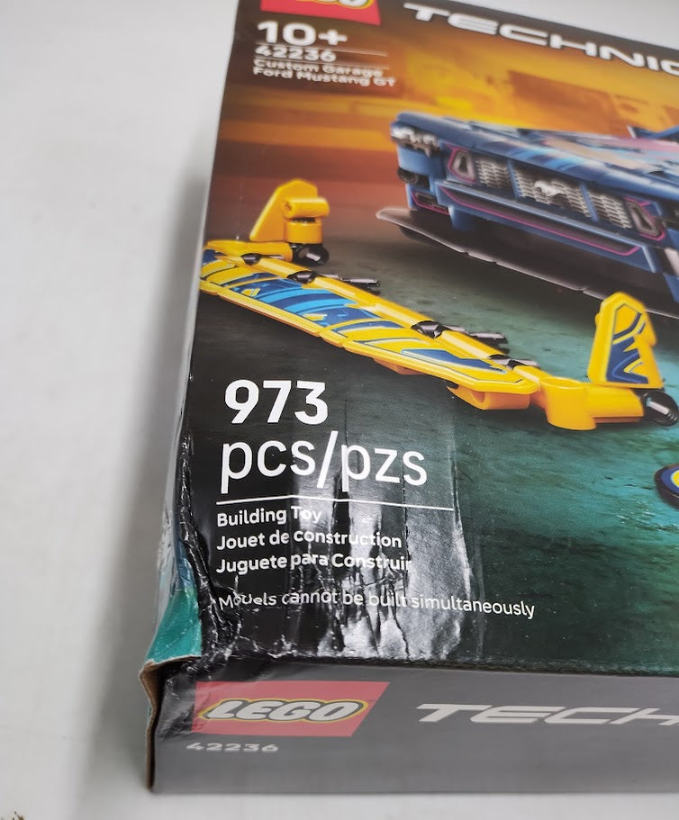 LEGO Technic Custom Garage Ford Mustang GT Car 42236 SEE DETAILS