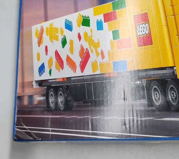 Lego City Yellow Delivery Truck Playset 60440 SEE DETAILS