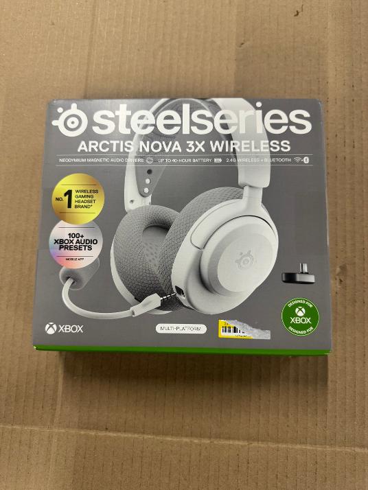SteelSeries Arctis Nova 3XW Headset - White