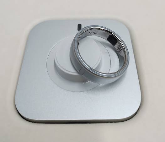 Oura Ring 5 Brushed Silver - Size 11 **PRE OWNED** KNOW YOUR SIZE - SEE DETAILS