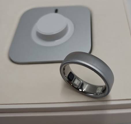 Oura Ring 5 Brushed Silver - Size 11 **PRE OWNED** KNOW YOUR SIZE - SEE DETAILS