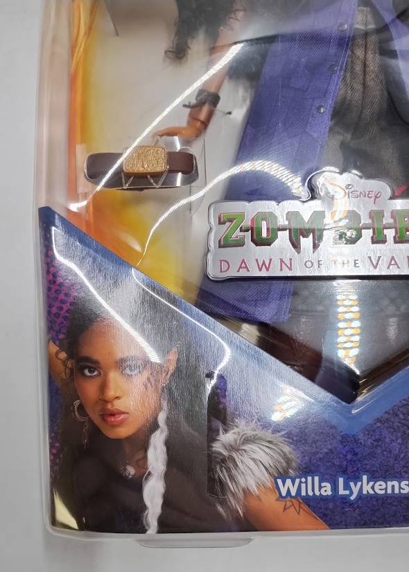 Disney Zombies 4 Dawn of the Vampires Willa Lykensen MovieOutfit&Acc SEE DETAILS