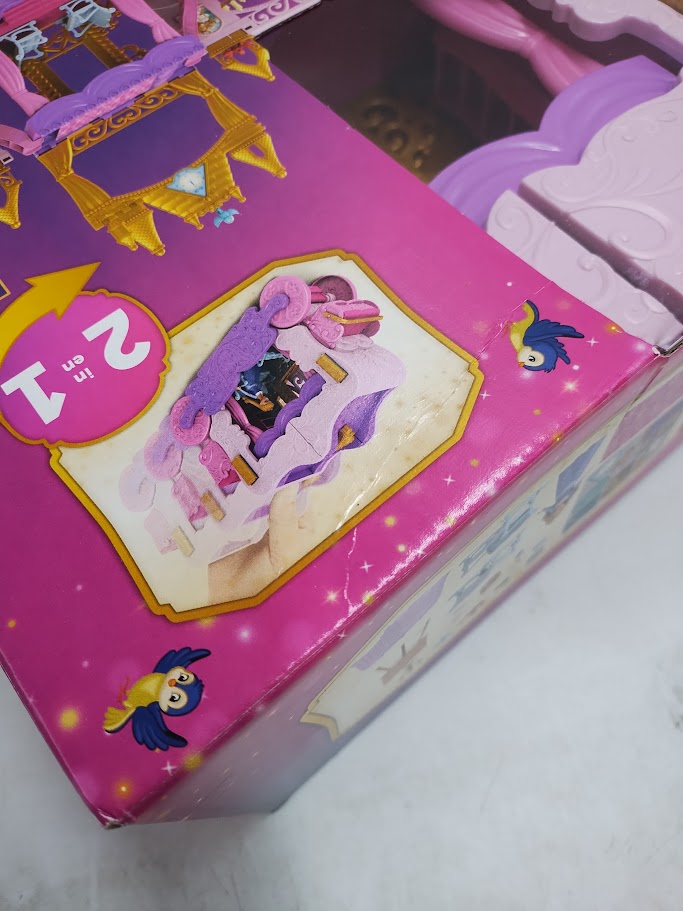 Disney Princess Carriage to Castle Transforming Playset 18pc SEE DETAILS