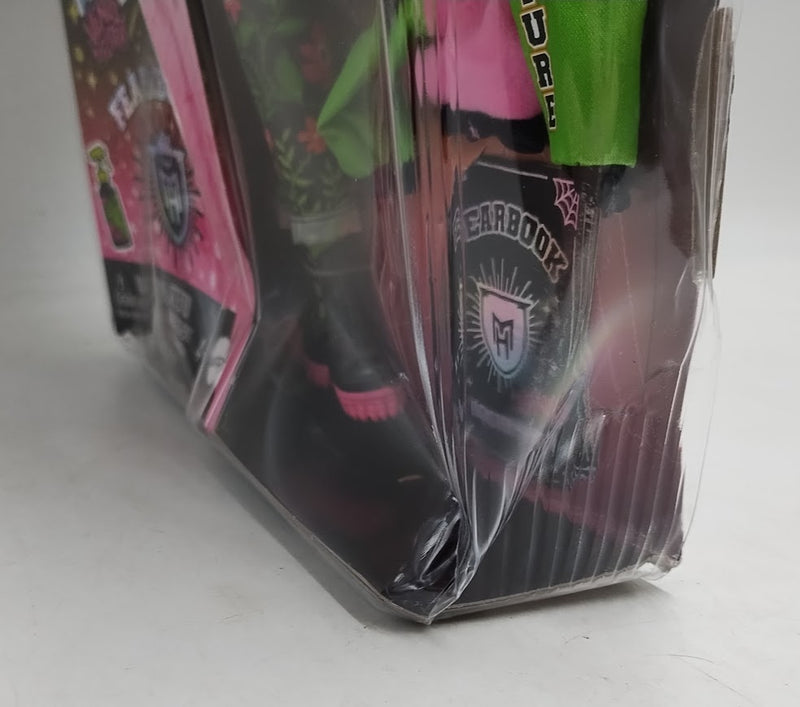 Monster High Fearbook Venus McFlytrap Fashion Doll SEE DETAILS