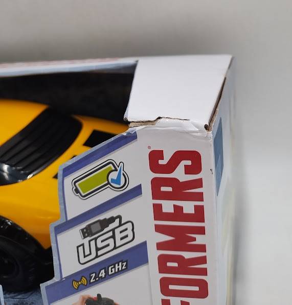 Jada Toys Transformers RC 1977 Chevrolet Camaro Bumblebee 1:16 Scale SEE DETAILS