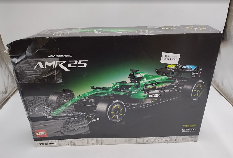LEGO Technic Aston Martin Aramco AMR25 F1 Car 42240 SEE DETAILS (LOCAL PICKUP ONLY)