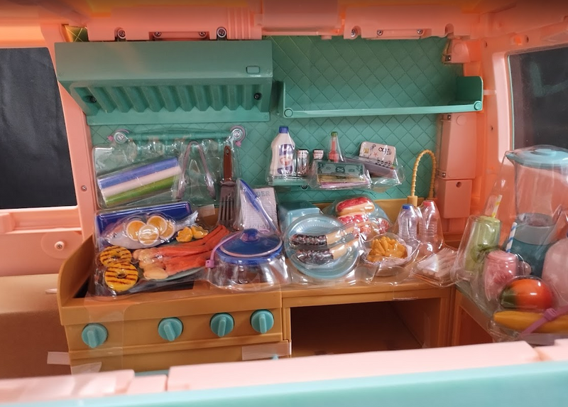 Our Generation On the Move Food Truck Vehicle Playset SEE DETAILS (LOCAL PICKUP ONLY)