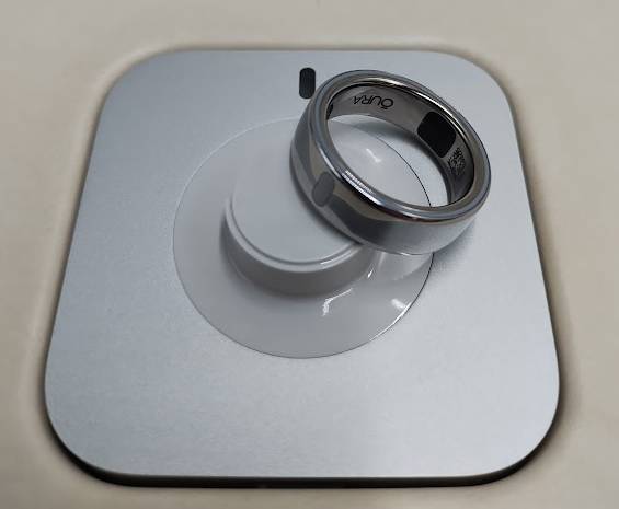 Oura Ring 5 Silver - Size 6 **BRAND NEW, OPEN BOX** KNOW YOUR SIZE
