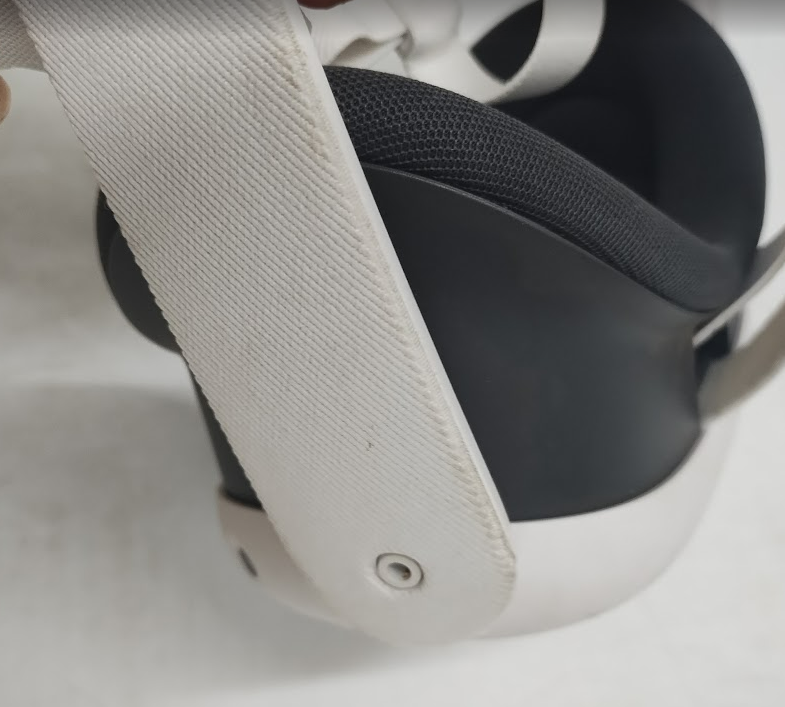 Meta Quest 3 Mixed Reality Headset SEE DETAILS PARTS ONLY