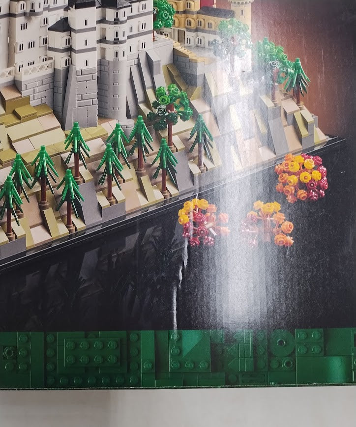 LEGO Architecture Neuschwanstein Castle 21063 *SEE DETAILS* (LOCAL PICKUP ONLY)