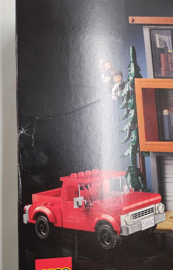 LEGO Ideas Twilight The Cullen House Ages 18+ 21354 SEE DETAILS (LOCAL PICKUP ONLY)
