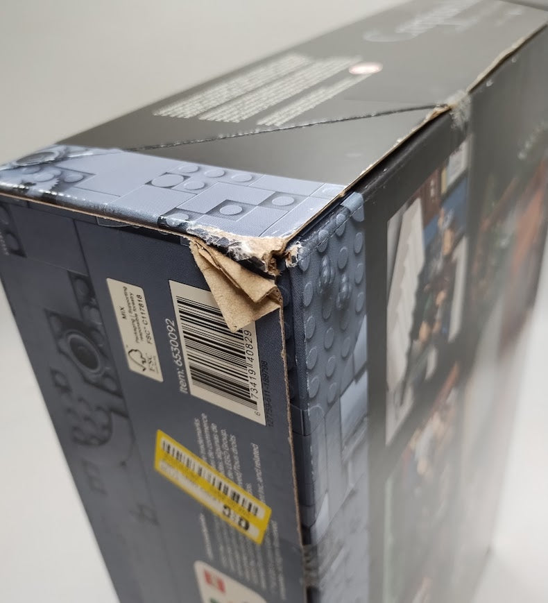 LEGO Ideas Twilight The Cullen House Ages 18+ 21354 SEE DETAILS (LOCAL PICKUP ONLY)