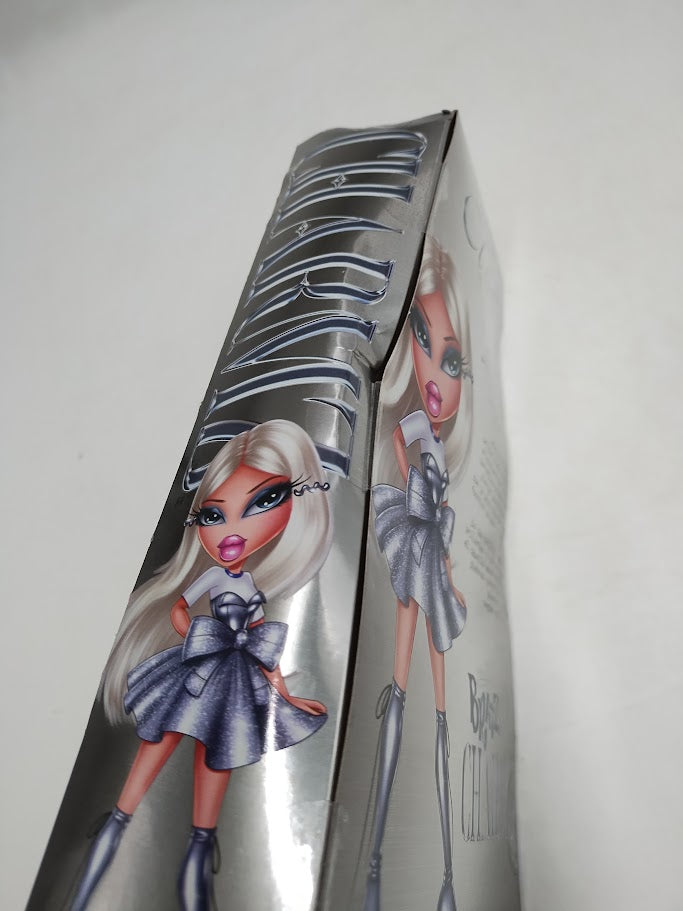Bratz 9.5" Charmz Doll - Cloe SEE DETAILS