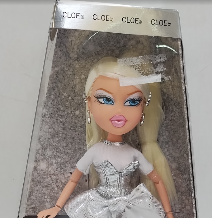 Bratz 9.5" Charmz Doll - Cloe SEE DETAILS