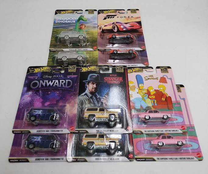LOT OF 10!! Hot Wheels Toy Vehicle - WHOLE BOX