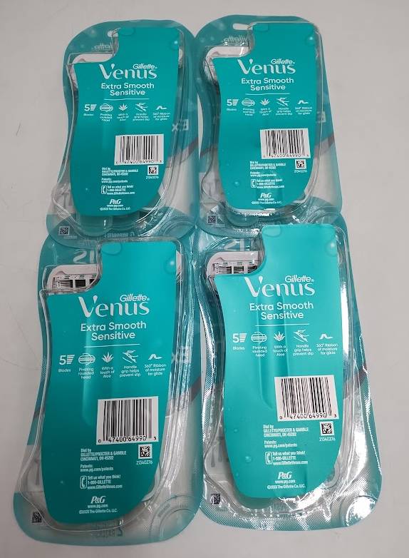LOT OF 4 !! Venus Extra Smooth Sensitive 5-Blade Women's Disposable Razors