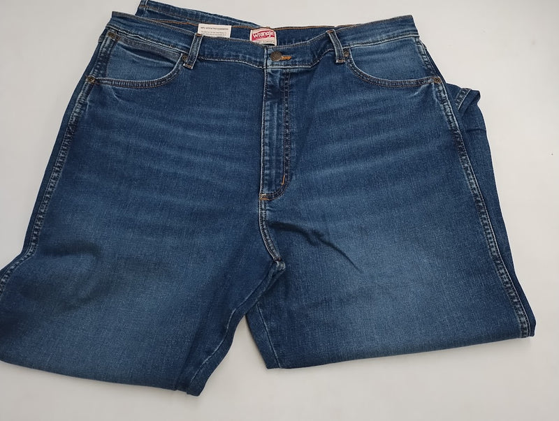 Wrangler Men's Straight Leg Jeans - Indigo 38x32: Mid Rise Denim