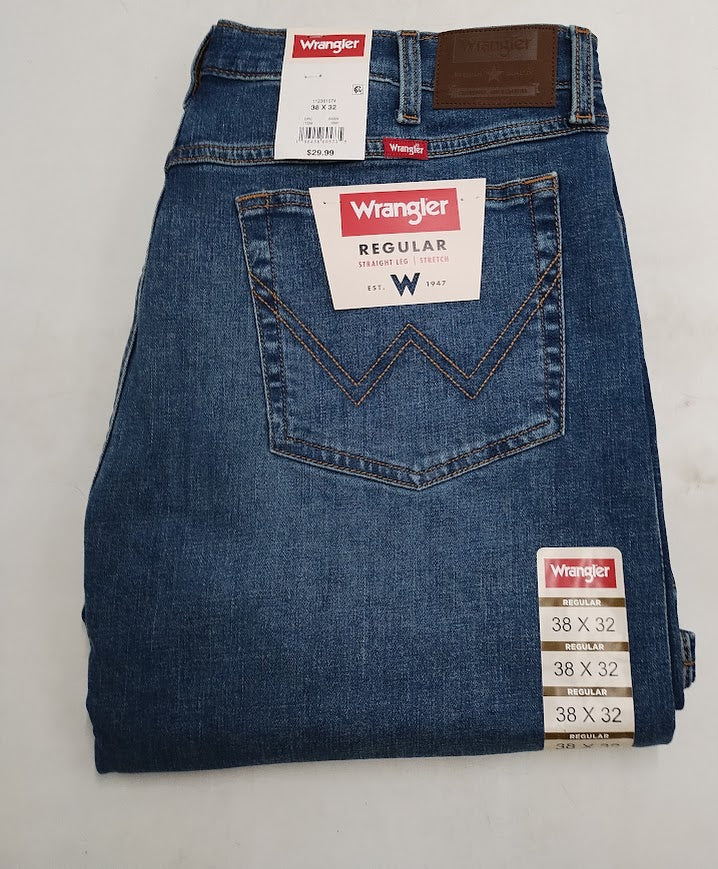 Wrangler Men's Straight Leg Jeans - Indigo 38x32: Mid Rise Denim