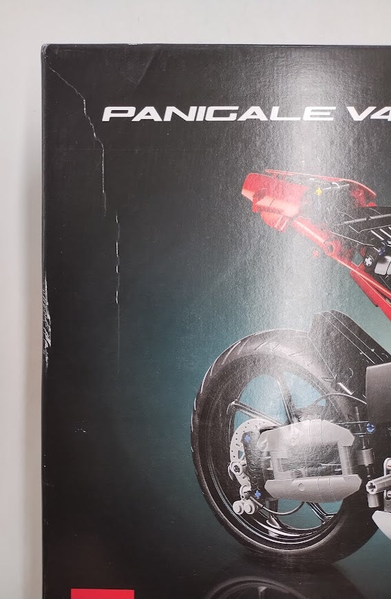 LEGO Technic Ducati Panigale V4 S Motorcycle Model Set 42202 SEE DETAILS (LOCAL PICKUP ONLY)