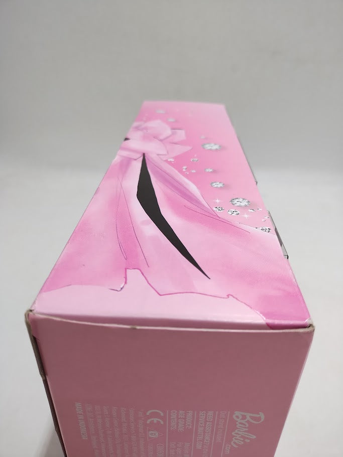 Marilyn Monroe Barbie Signature Collectible Doll SEE DETAILS