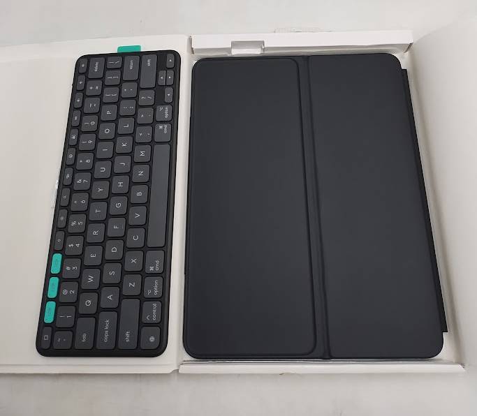 Logitech 13" Flip Folio for iPad Pro Air 13In **BRAND NEW, OPEN BOX**