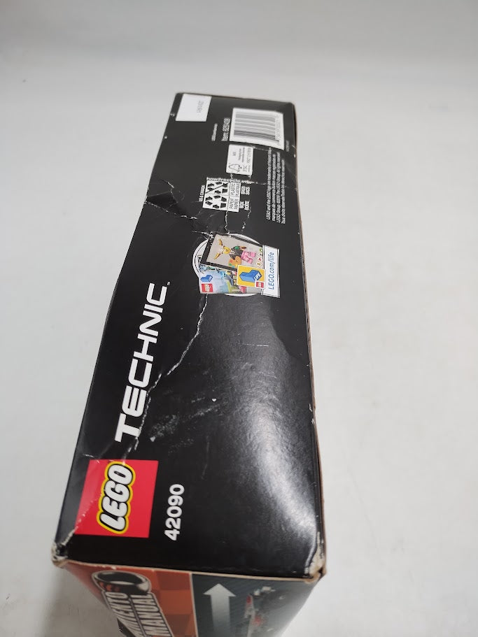 LEGO Technic Getaway Truck 42090 SEE DETAILS