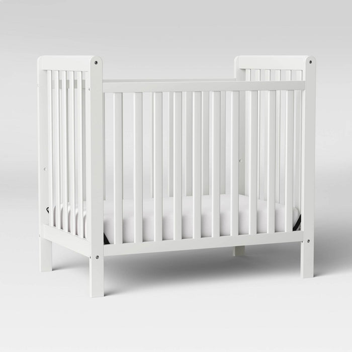 Delta Children Mini Crib Classic - Bianca (LOCAL PICKUP ONLY)