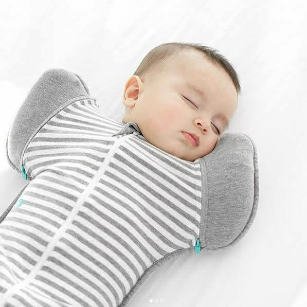 Love to Dream Swaddle UP Transition Bag, Gray, Medium, 13-19 lbs, Patented Zip-Off Wings, Gently Help Baby Safely Transition from Being swaddled to arms Free Before Rolling Over