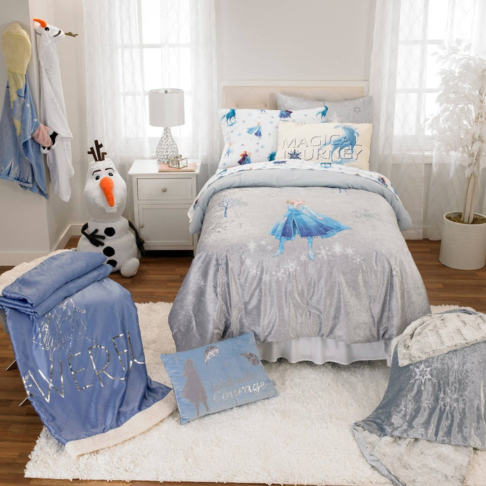Twin/Full Frozen 2 Powerful Sisters Bed Blanket - Disney store