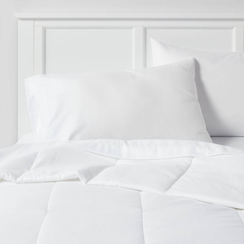 King All Season Comforter Insert White - Room Essentials