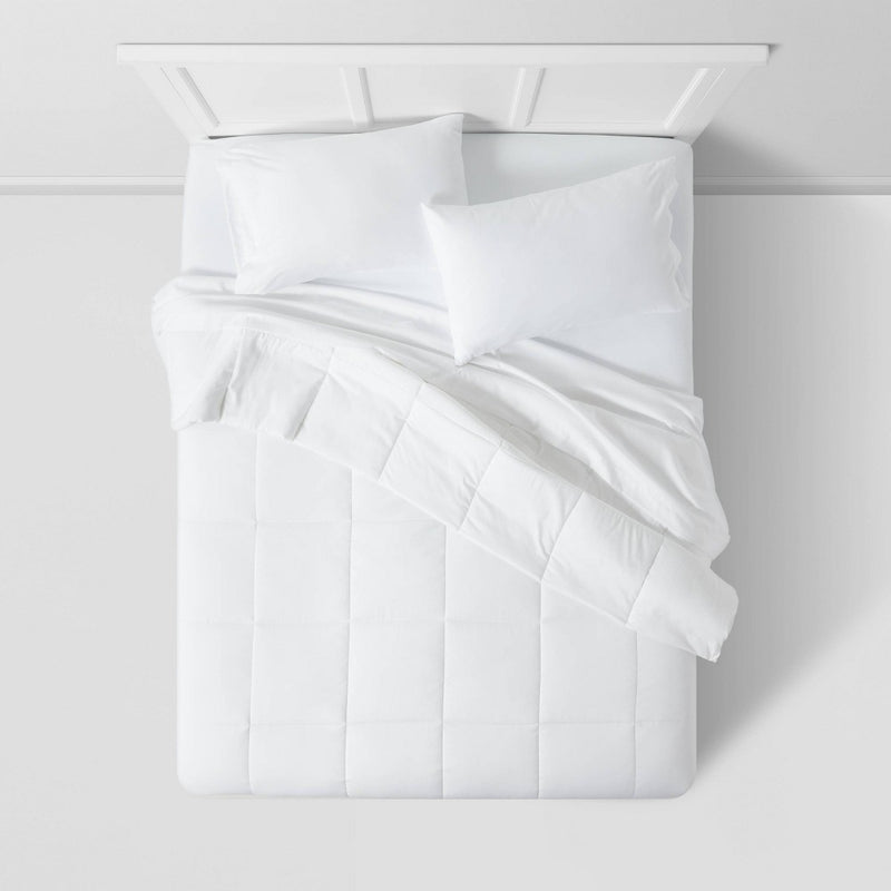 King All Season Comforter Insert White - Room Essentials
