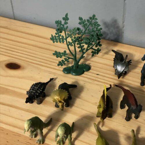 Animal Planet Dino Tube 15 Pieces