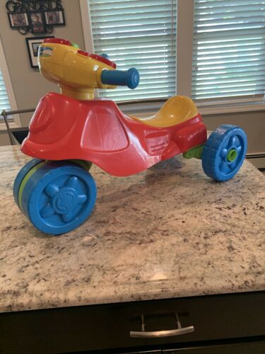 VTech 2 In 1 Learn & Zoom Motor Bike,Red