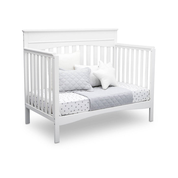 Delta Children Skylar 6 -in-1 Convertible Crib, Greenguard Gold Certified - Bianca White (LOCAL PICKUP ONLY)