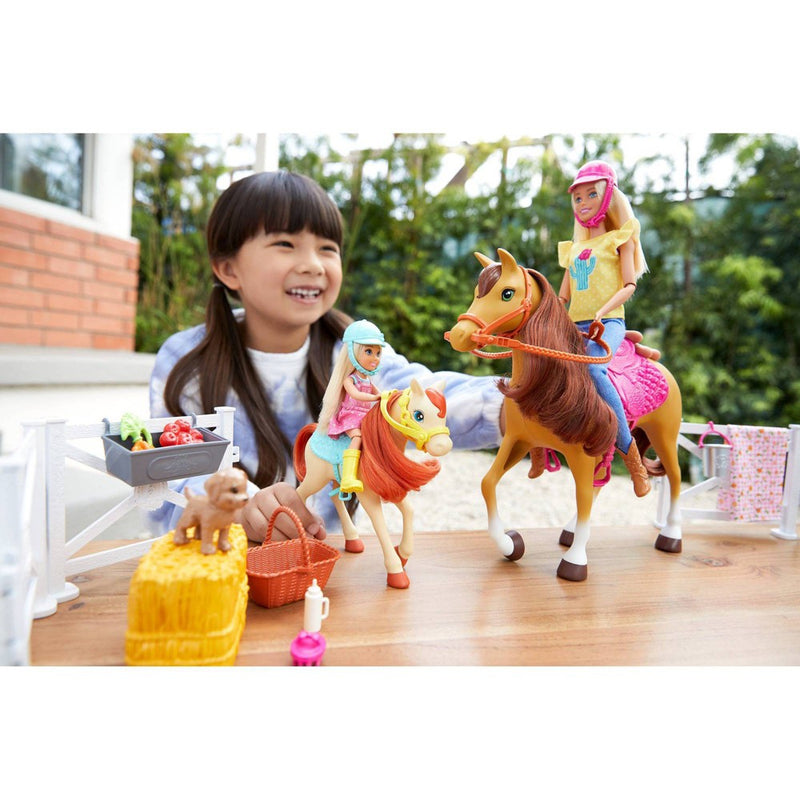 Barbie Hugs 'N' Horses Playset