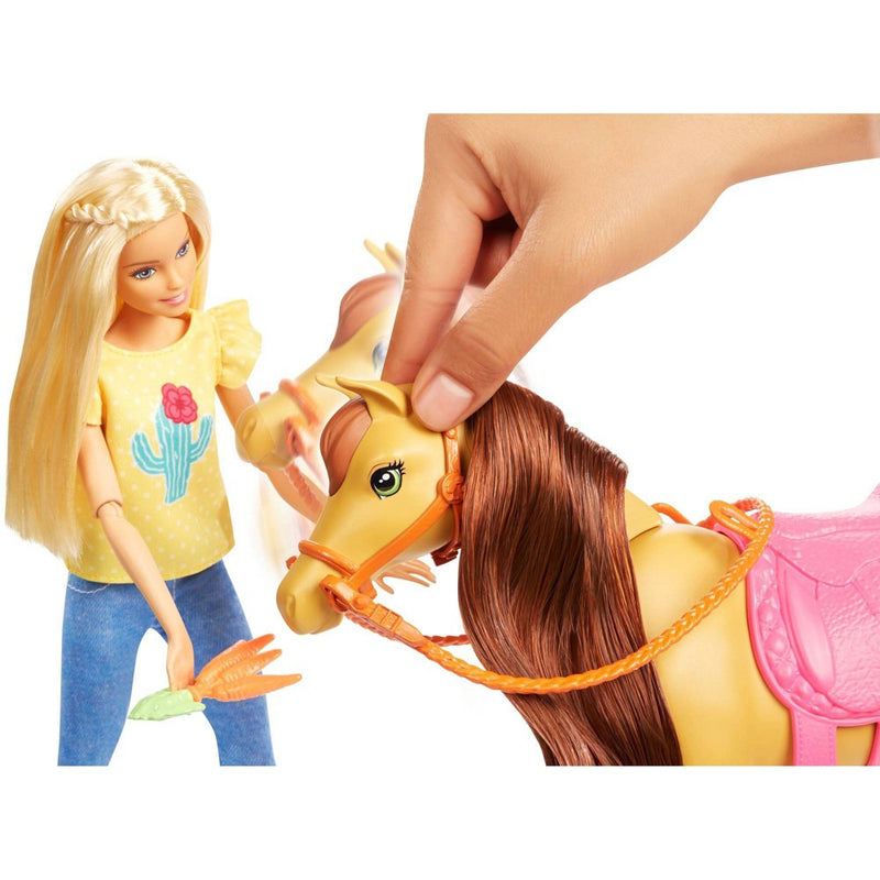 Barbie Hugs 'N' Horses Playset
