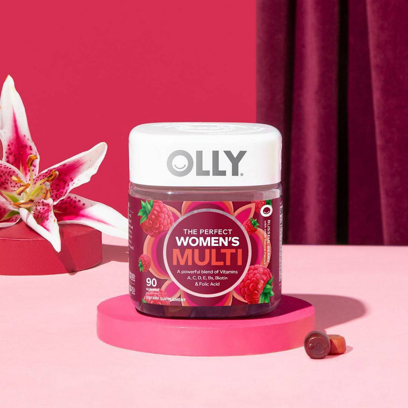 OLLY Women's Multivitamin Gummies - Berry - 90ct - EXPIRES 02/2025
