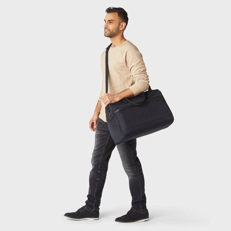Weekender Bag Black - Open Story