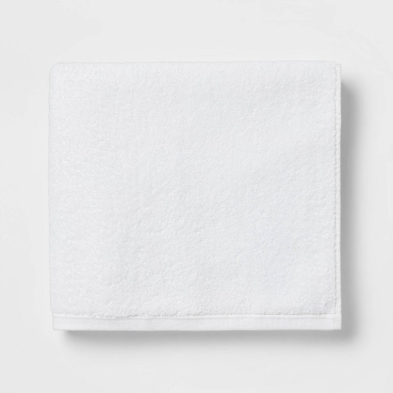 Everyday Bath Towel White - Room Essentials